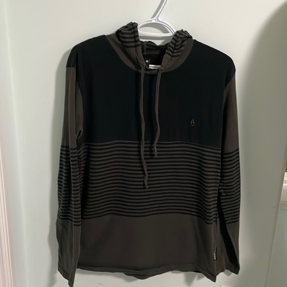 Nixon long sleeve